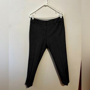 Liz Claiborne Pants. White and black. Size 6. Length is regular/short.